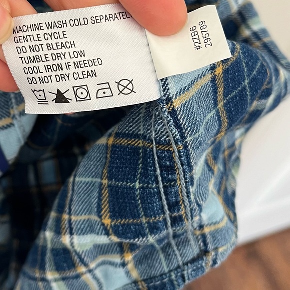 Orvis Blue Plaid Washed Indigo Active Fit Button Down Shirt Size XL - Picture 4 of 10